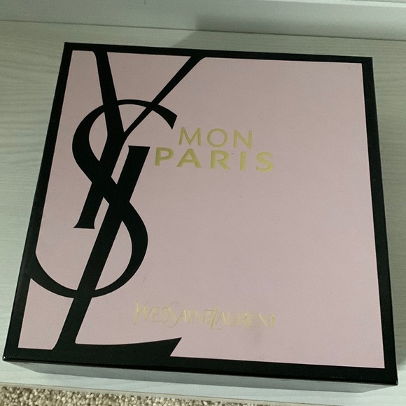 YSL Box 8.5 x 8.5 - Picture 2 of 5